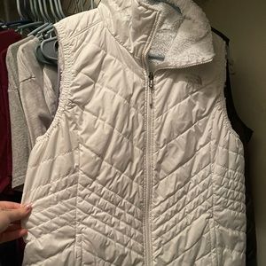 north Face vest